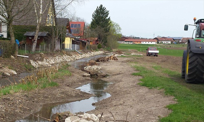 Aufweitung eines Bachlaufes